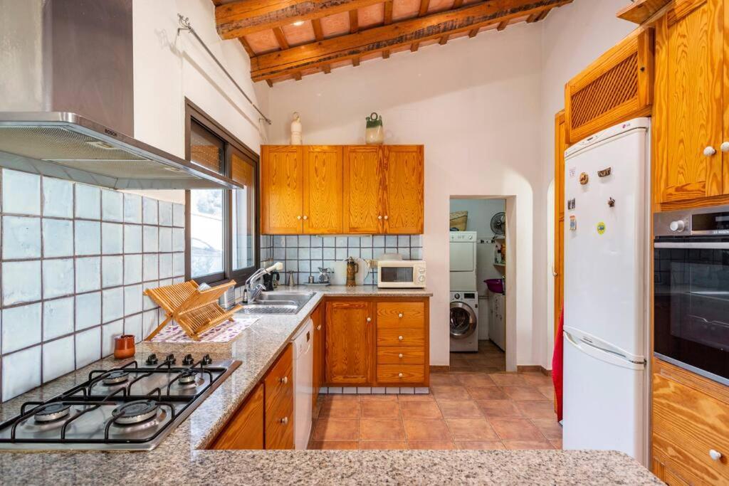 Вилла Casa Con Piscina Cerca De Жирона Экстерьер фото